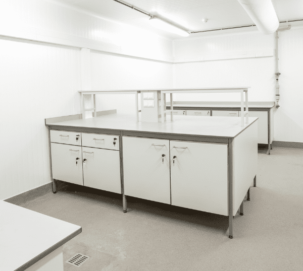lab empty